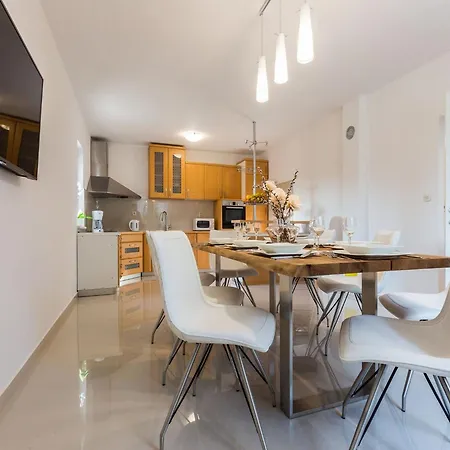 Modern Escape With Private Pool Sauna Game Bbq Near Villa Zadar