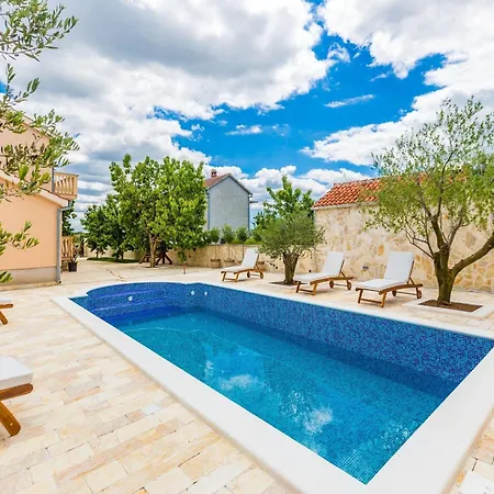 Modern Escape With Private Pool Sauna Game Bbq Near Vila Zadar