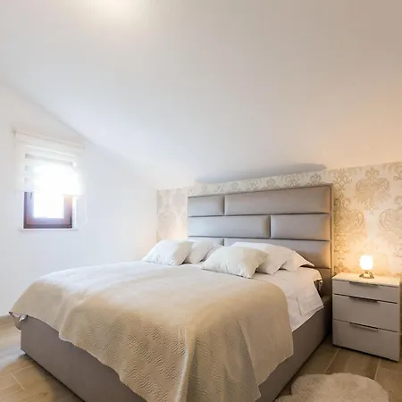 Villa Modern Escape With Private Pool Sauna Game Bbq Near Zadar