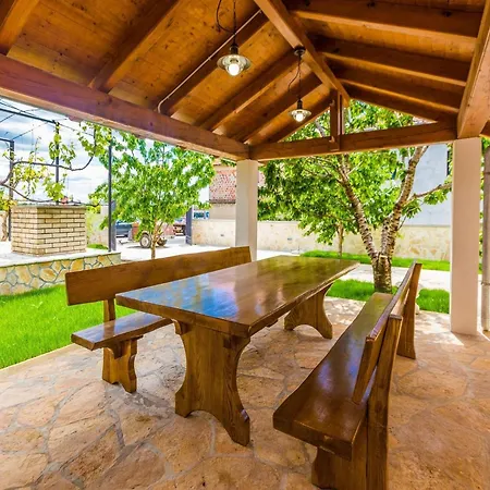 Villa Modern Escape With Private Pool Sauna Game Bbq Near